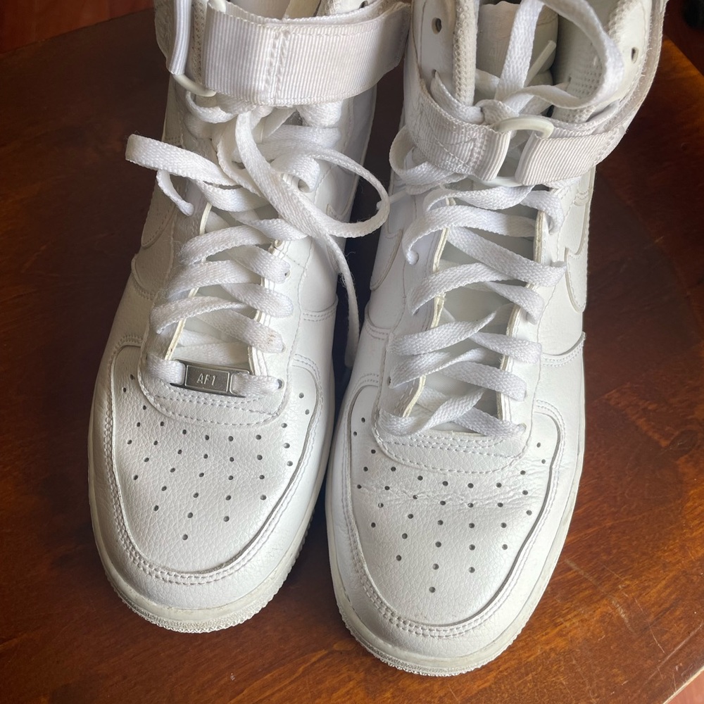 Women's NIKE Air White High-Top Sneakers Barely Used